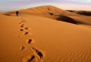 نجات ۳ نفر گمشده در کویر آرادان به مدد پهپادهای امدادی