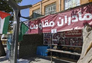 پرده خوانی غرفه مادران مقاومت در جشن امت احمد سنندج