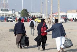 دستگیری ۱۷ تبعه خارجی غیرمجاز در آرادان