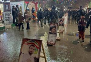 جشن میلاد امام زمان(عج) در خیابان‌های بارانی قوچان