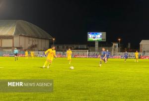 غافلگیری ملوان در نیمه نخست؛ فجر شهید سپاسی با ۳ گل پیش افتاد
