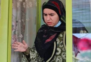 خوشگذرانی روناک سریال نون خ در بازار سقز