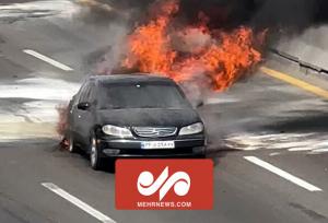 آتش گرفتن ماکسیما در بزرگراه آزادگان تهران
