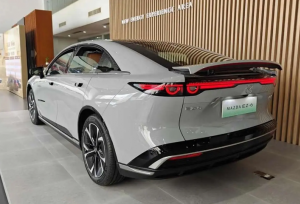 مدرن‌ترین سدان مزدا به ایران رسید