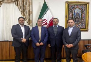 اعضای حزب موتلفه اسلامی در سفر به ارمنستان با شیرغلامی دیدار کردند