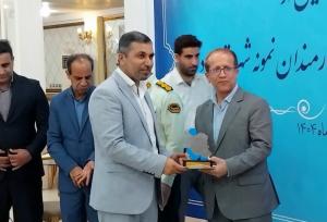 کارمندان نمونه و دستگاه‌های اجرایی برتر شهرستان دیر تجلیل شدند