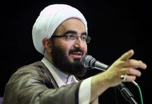 امام جمعه تهران خطاب به باهنر: زبانتان را ببندید