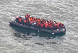 مرگ دستکم ۱۸ نفر در قایق مهاجران در جنوب یونان