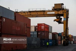 رسوب ۵ میلیون تن کالای اساسی در بنادر؛ تعرفه پایین انبارداری مقصر اصلی