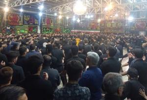 سینه‌زنی سنتی شب هشتم محرم در دشتستان