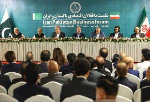 نشست صمیمانه  قالیباف با فعالان اقتصادی پاکستان و ایران برگزار شد