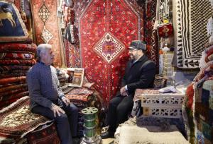 استاندار فارس پای صحبت‌های کسبه و بازاریان شیراز نشست