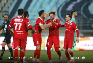 پرسپولیس سوار بر پیکان به صدر رفت