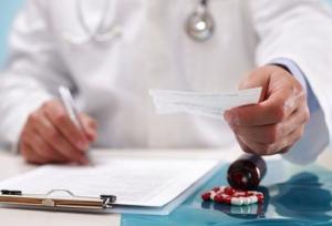 انتقاد از بیمه‌ها: تعرفه‌های پزشکی باید با قیمت واقعی خدمات هماهنگ شوند