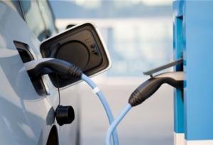 ورود دستگاه‌های شارژ خودروهای برقی به جایگاه‌های سوخت