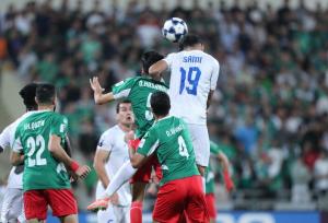 تساوی استقلال و الوحدات در نیمه اول بازی حساس