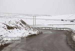 بارش باران و برف در ۱۳ محور فارس/ تمام راه‌ها باز هستند