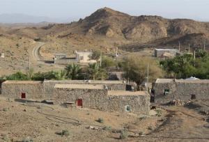 چشم انتظاری چندین ساله مردم آهوران نیکشهر برای دسترسی به جاده استاندارد