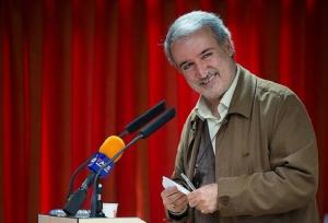 به جوراب‌هایش نگاه کن!