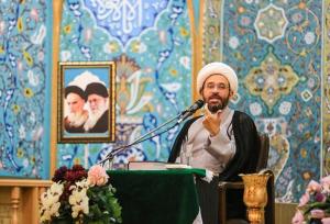 ضرورت پایداری در جبهه حق و صیانت از روحیه توحیدی در جامعه