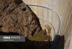 تصاویری از بحران بی‌آبی پشت سدهای خالی