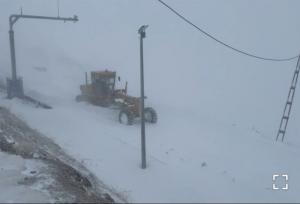 بارش حدود ۶۰ سانتی‌متری برف در گردنه ژالانه