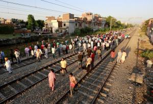مرگ ۶ زن در شمال هند پس از برخورد با قطار