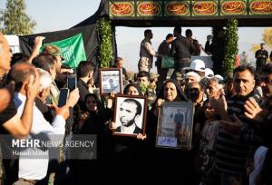 آخرین بدرقه شهید خوش‌نام در آهنگرمحله؛ مردم در وداعی عاشقانه