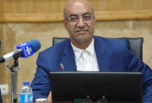 استاندار کرمانشاه با تاکید بر شفافیت مالی در شهرداری: مردم باید بدانند پولشان کجا هزینه می‌شود