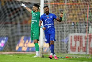 احتمال انفجار بمب بزرگ استقلال در نیم‌فصل