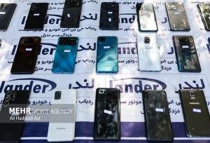 انهدام باند مالخران تلفن همراه در ری