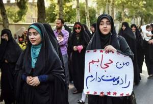 حجاب؛تولید داخلی و چالش بقا در بازار متلاطم پوشاک