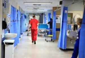 رئیس دانشگاه علوم پزشکی زاهدان: زیرساخت‌های پذیرش بیماران خارجی در سیستان‌ و بلوچستان فراهم است