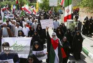 تجمع و راهپیمایی مردم انقلابی شهر مقدس قم آغاز شد