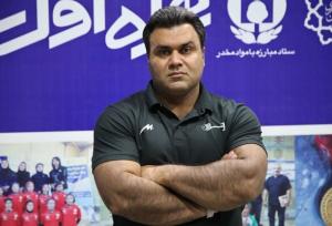 نادری:قراراداد وزنه‌برداران پایین‌ است/مسابقات جهانی ناشناخته است