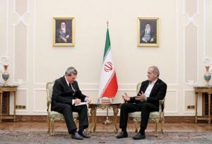 پزشکیان: خط لوله انتقال گاز ایران و ترکمنستان ظرفیت سوآپ داشته باشد