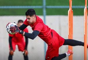 هاشمیان بهترین گزینه بود؛ «پیام» ویژه پرسپولیس به بیرانوند