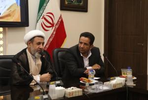 معلمان متعهد نسلی آگاه و توانمند را برای آینده کشور تربیت می کنند