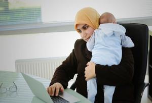 جزئیاتی از دستورالعمل کاهش سن بازنشستگی برای مادران شاغل