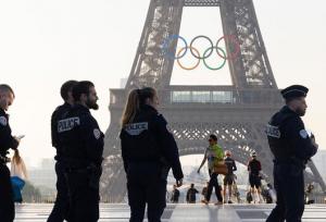 تشدید تدابیر امنیتی در پاریس در فاصله یک ماه تا المپیک ۲۰۲۴