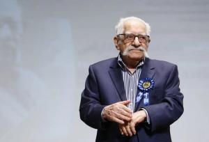 چه کسی منشور کورش را به فارسی ترجمه کرد؟