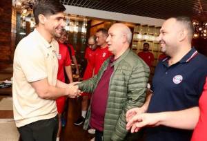 حضور مهدی تاج در جمع ملی‌پوشان فوتسال ایران