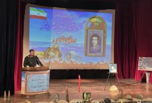 فرمانده سپاه بوشهر: تفکر دفاع مقدس خدمت‌رسانی به مردم را روان می‌کند