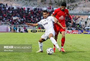 تراکتور دنبال برد خانگی/ روز سخت قوی سپید در یخبندان تبریز