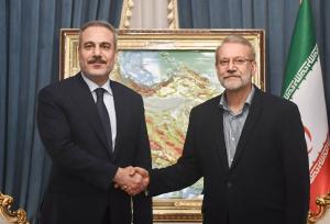 لاریجانی خطاب به وزیر خارجه ترکیه: ایران خانه شماست