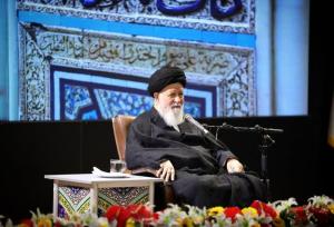 نظام اسلامی الگوی جهانی در برابر استکبار است