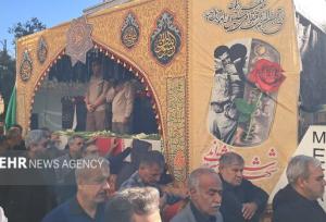 آغاز مراسم تشییع پیکر ۱۲ شهدای گمنام در شیراز