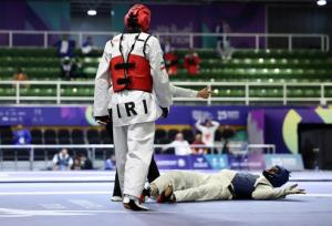 سارقان، ملی‌پوشان ایرانی را غارت کردند!