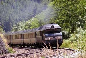 رکوردزنی مهندسان راه آهن چابهار - زاهدان؛ ۳۵۰۰متر ریل گذاری روزانه