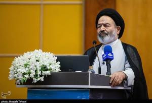 امام خمینی احیاگر بعد سیاسی ـ اجتماعی حج در جهان اسلام بود